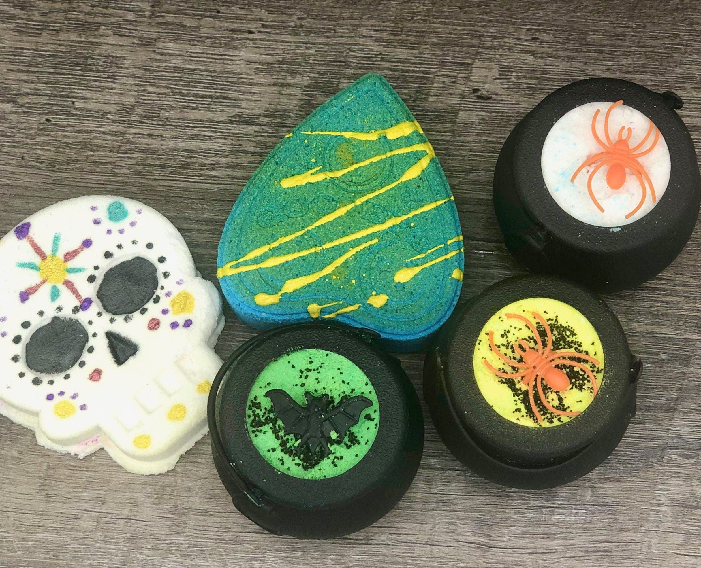 HALLOWEEN BATH BOMBS | Sugar Skull | Ouija Planchette | Bubbling Cauldron | Halloween Bath | Kids Bath Bomb | Trick or Treat | Spooky Baths